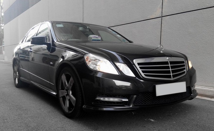 Mercedes Benz E200